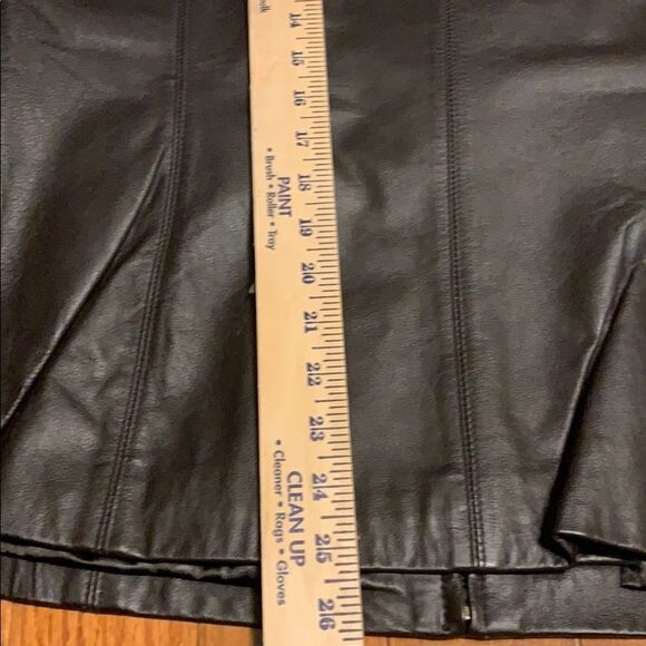 Black leather jacket  - Picture 5 of 7